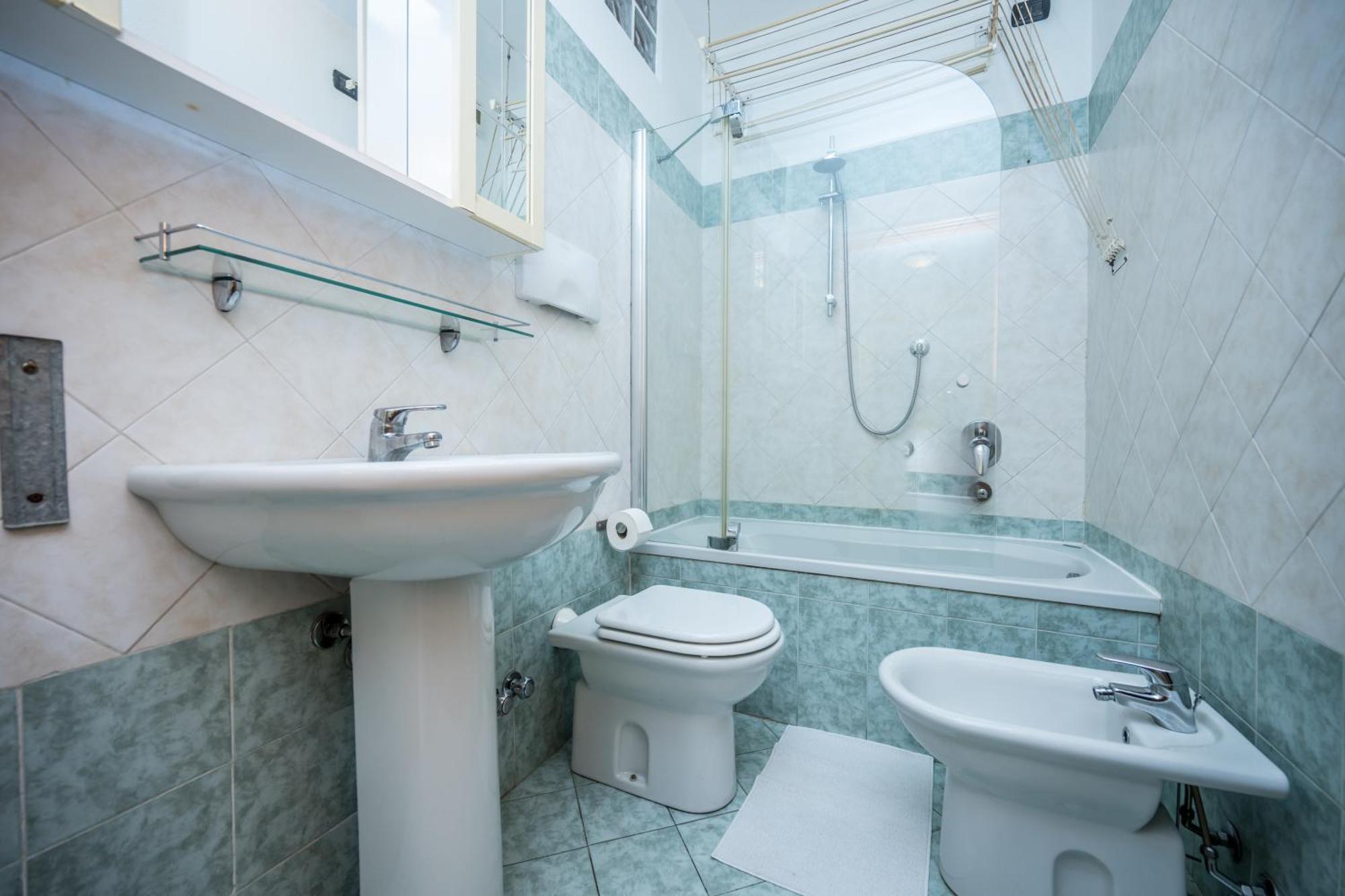 Cozy Suite Rogoredo Apartment Next To The Metro And Train Station Милан Экстерьер фото