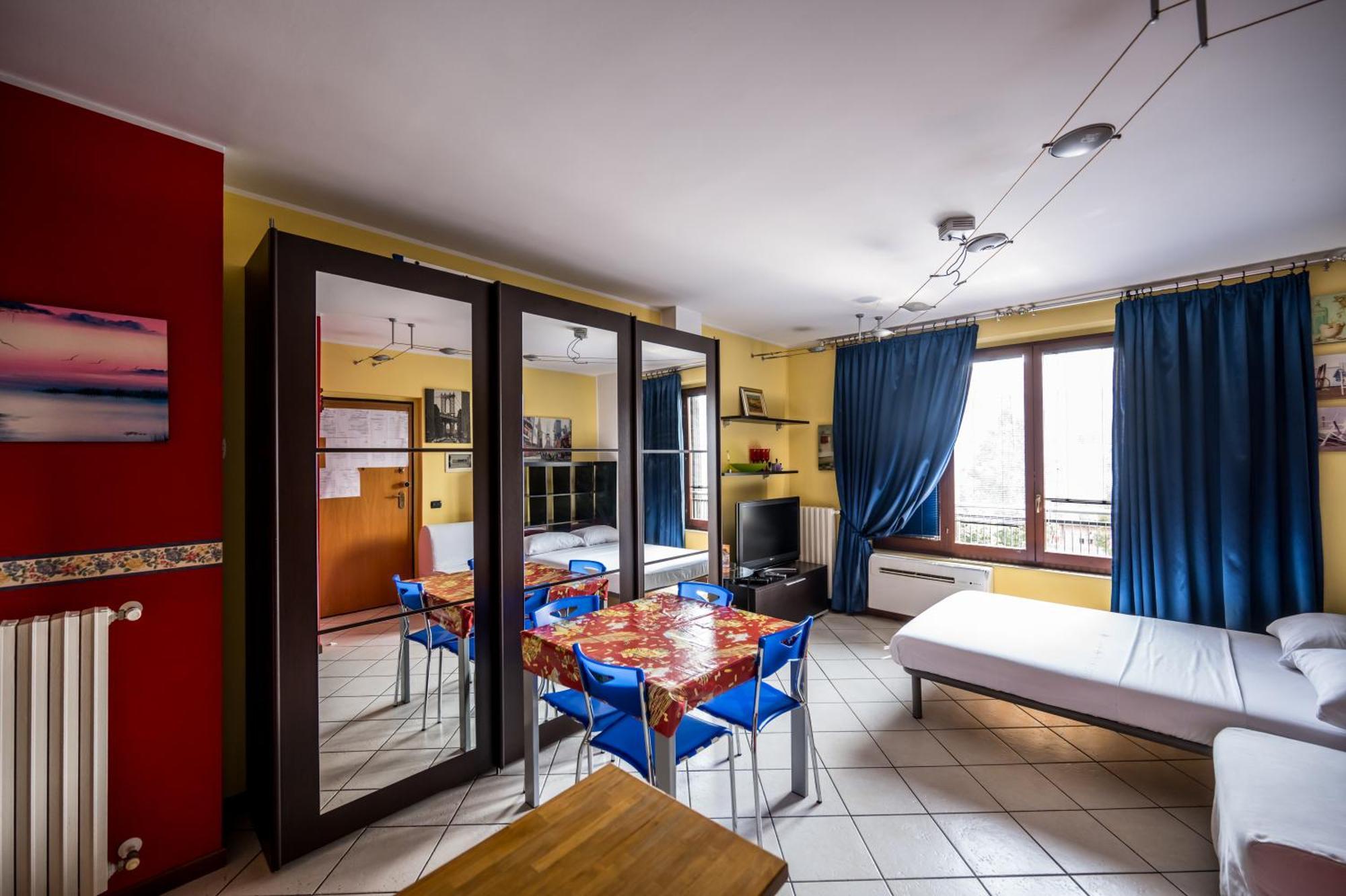 Cozy Suite Rogoredo Apartment Next To The Metro And Train Station Милан Экстерьер фото